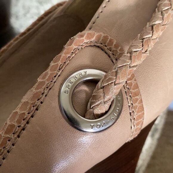 Sperry | Leather Nautical Slip On Pumps | 8.5 - Picture 4 of 6